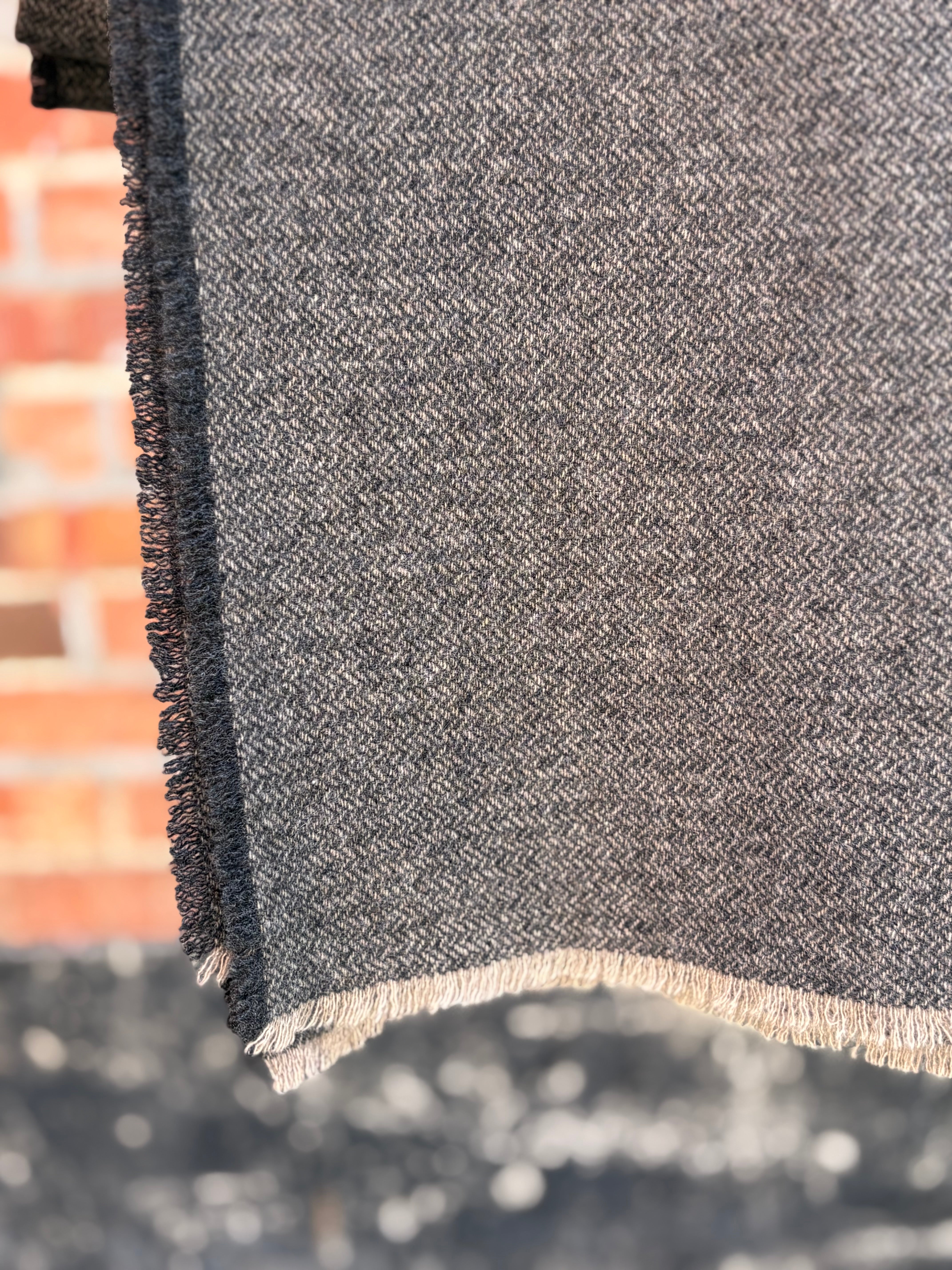 Spina Throw with Fringe
