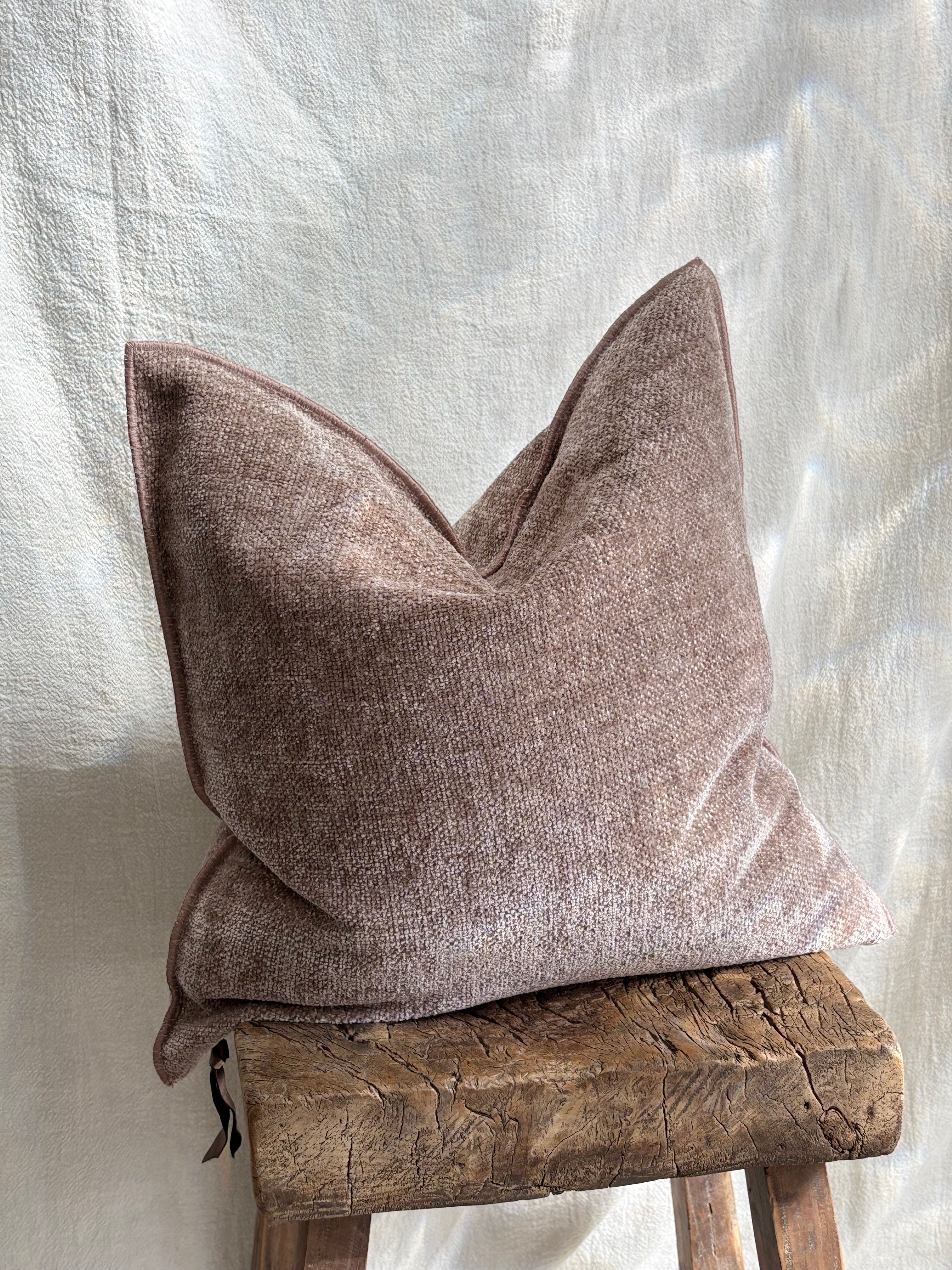 Maison de Vacances Cushion Vice Versa Visconti Chenille 20" x 20"