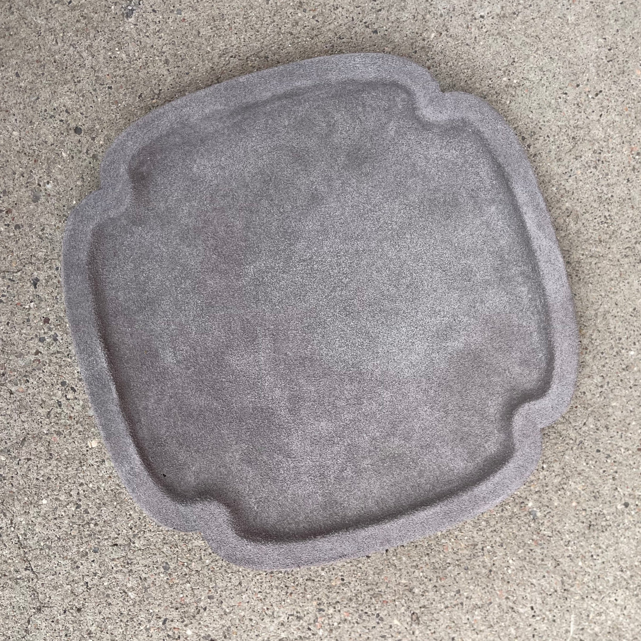 Vitruvio No. 1 Small Scalloped Suede Tray