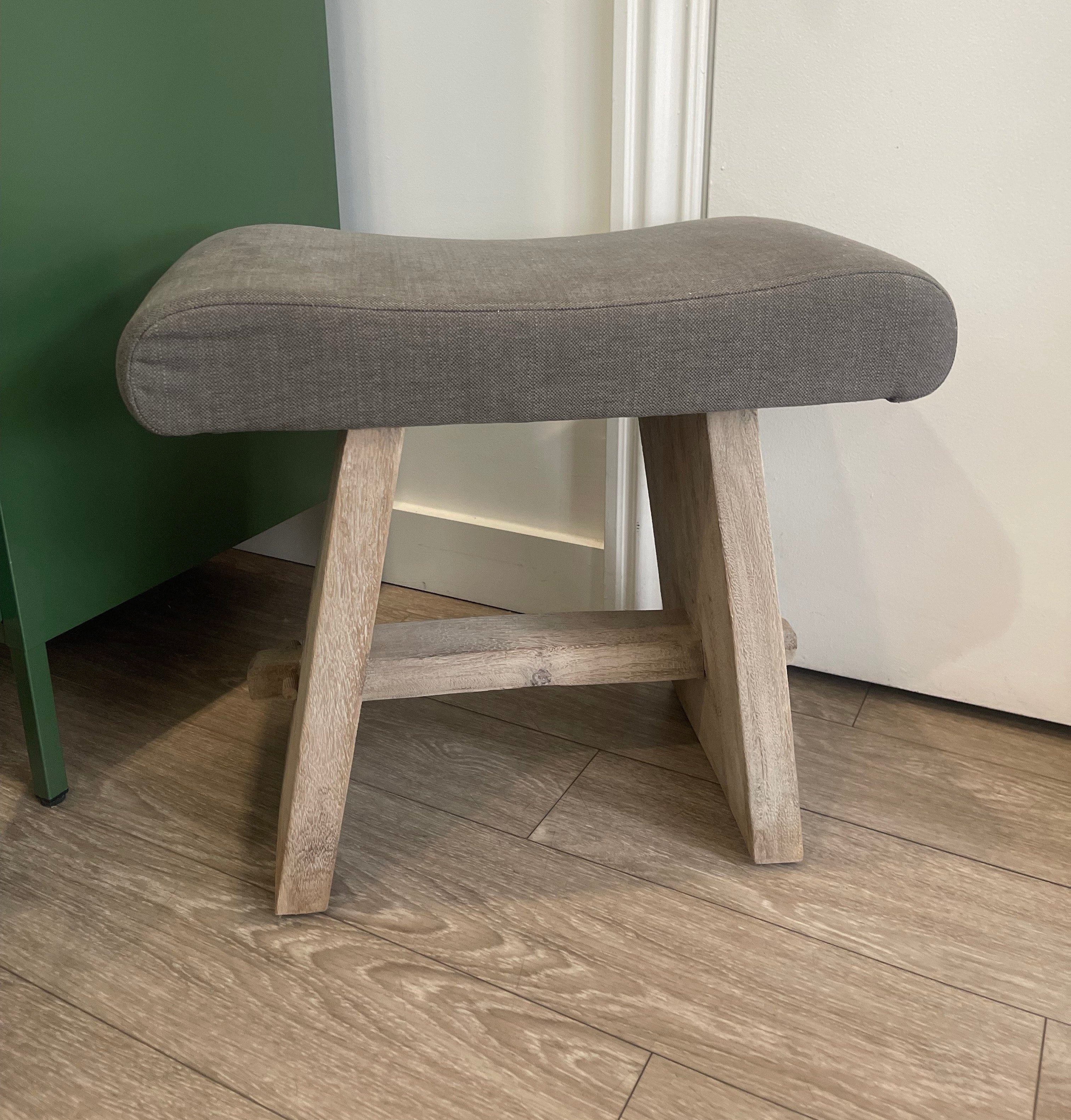 Stool Sammy Upholstered