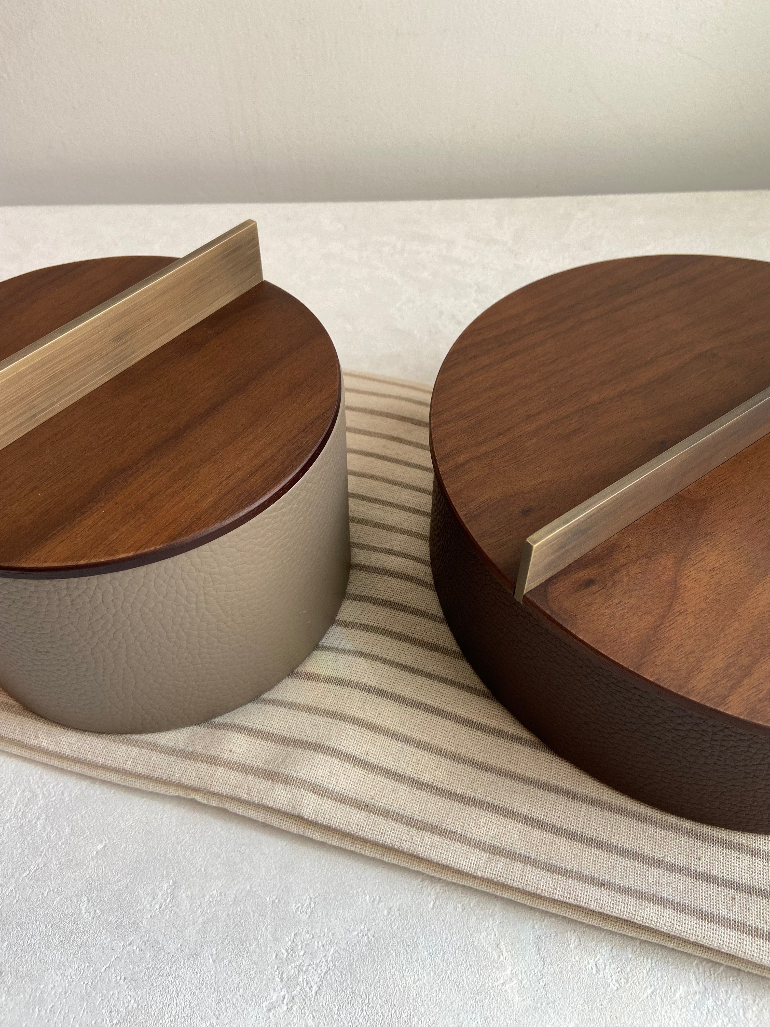 Dama Round Box  Large Low