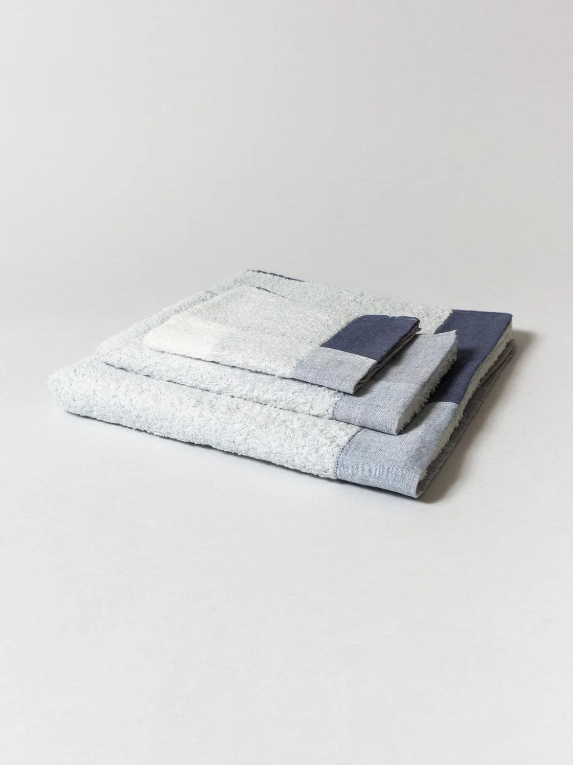 Palette Bath Towel