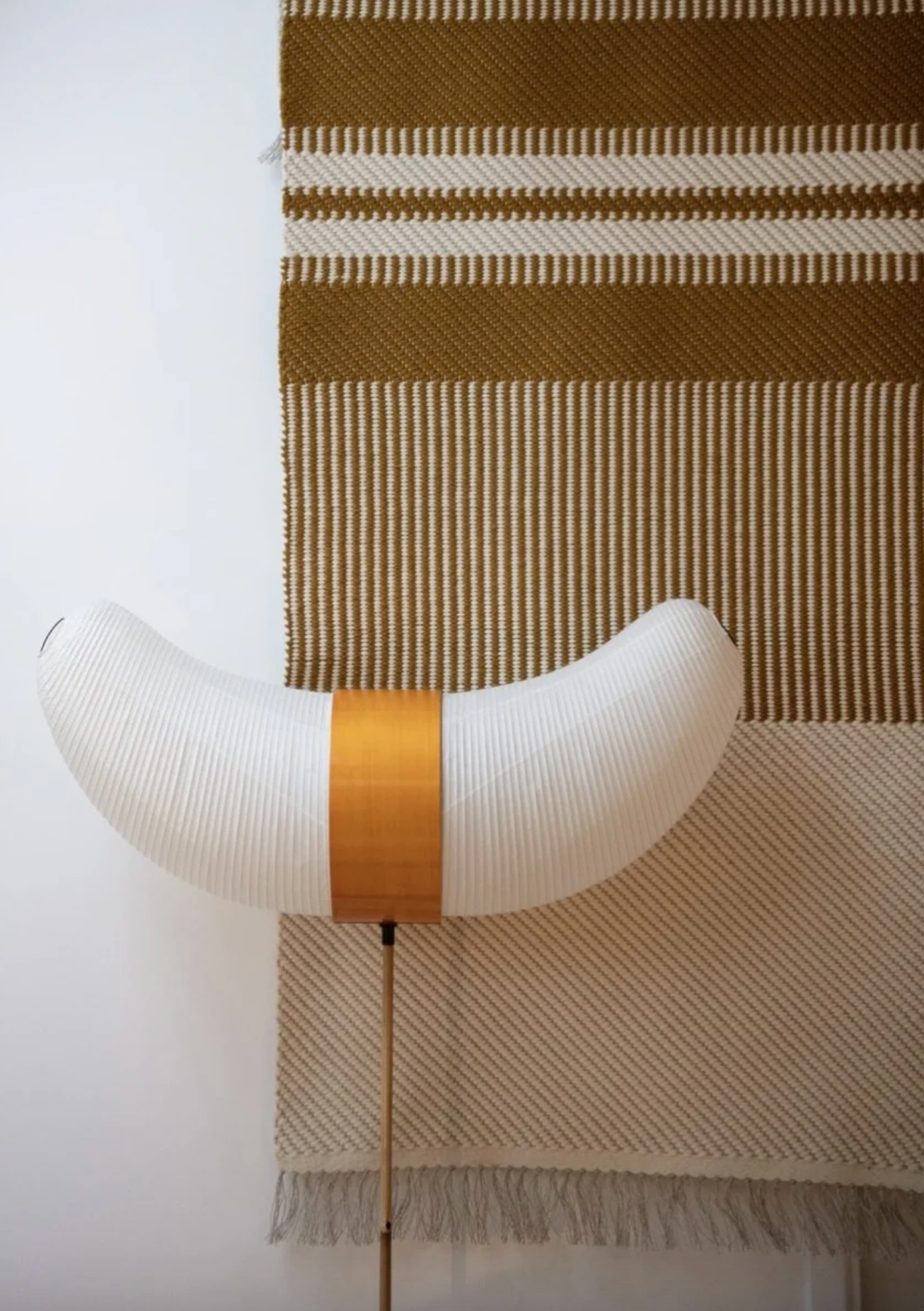 Veja Rug Linen and Wool  63 x 85"