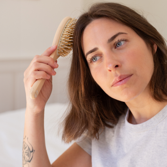 Detangling and Smoothing Boar's Hair/Nylon/Beechwood Hairbrush