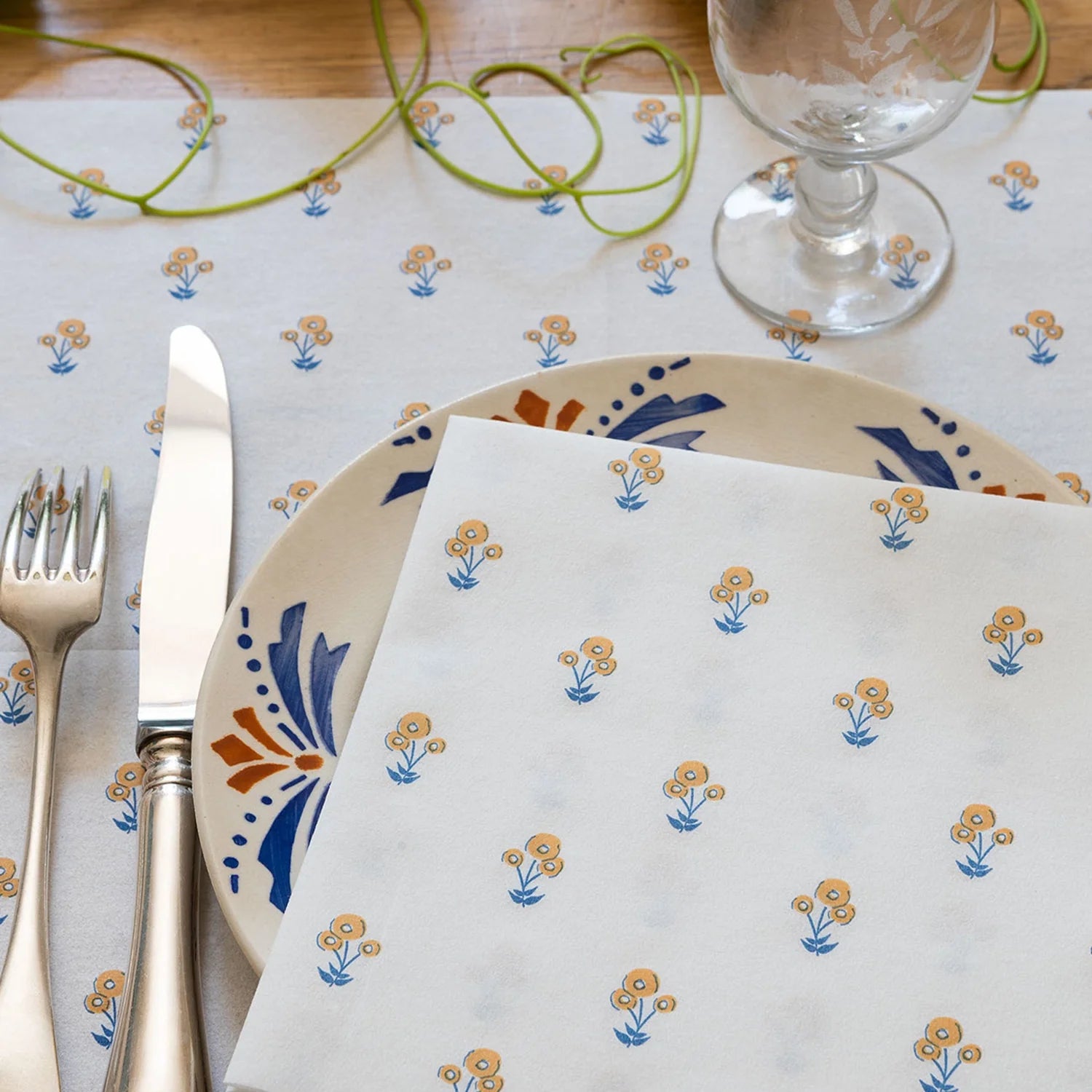 Françoise Paviot Paper Dinner Napkins 16"x16"