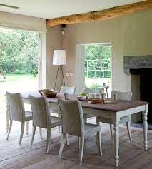 Versailles Dining Table