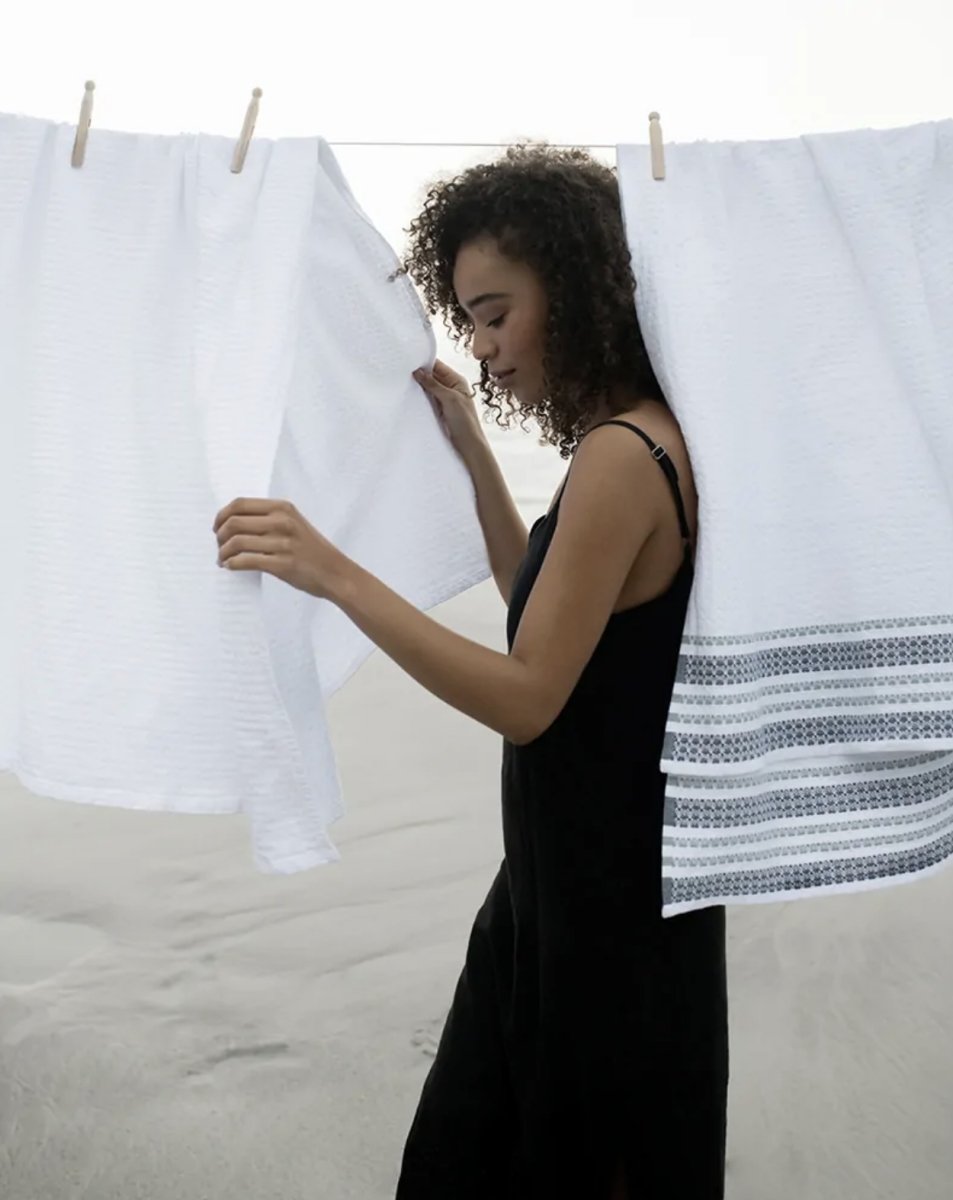 Hand Towel Organic Cotton Beehive - Homebody Denver