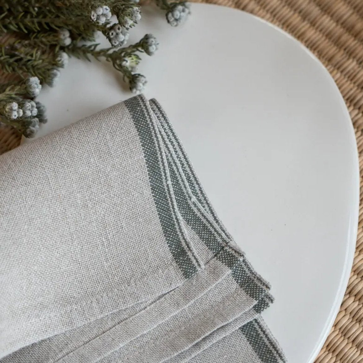 Set of 4 Natural Cloth Napkins 22 x 22 in - Homebody Denver